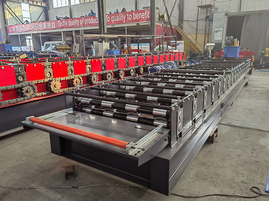  彩钢设备发展及后剪切设备的优势